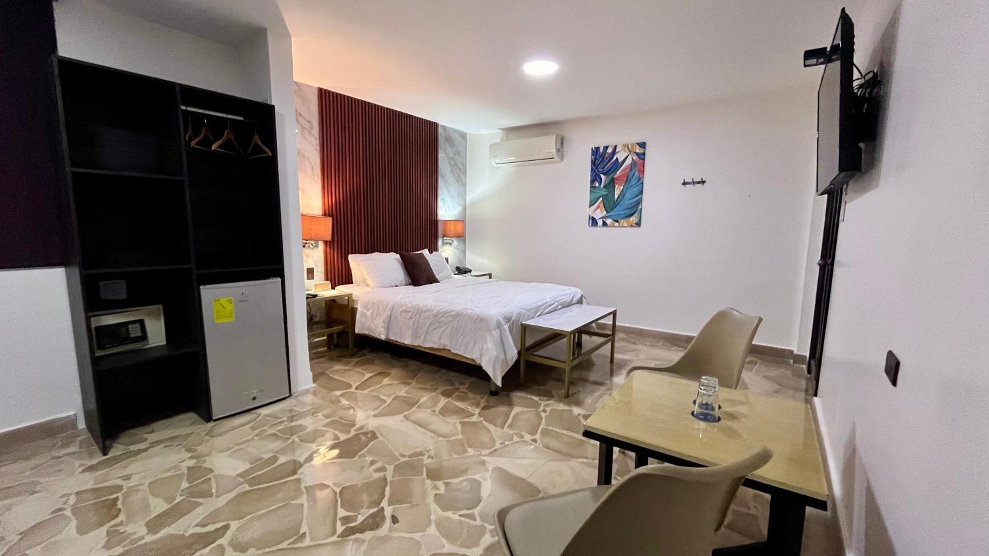 Hotel Varadero Internacional Гуаякиль Экстерьер фото