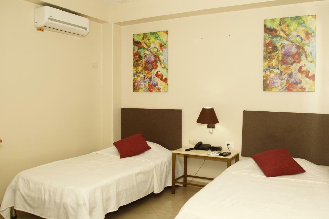 Hotel Varadero Internacional Гуаякиль Экстерьер фото