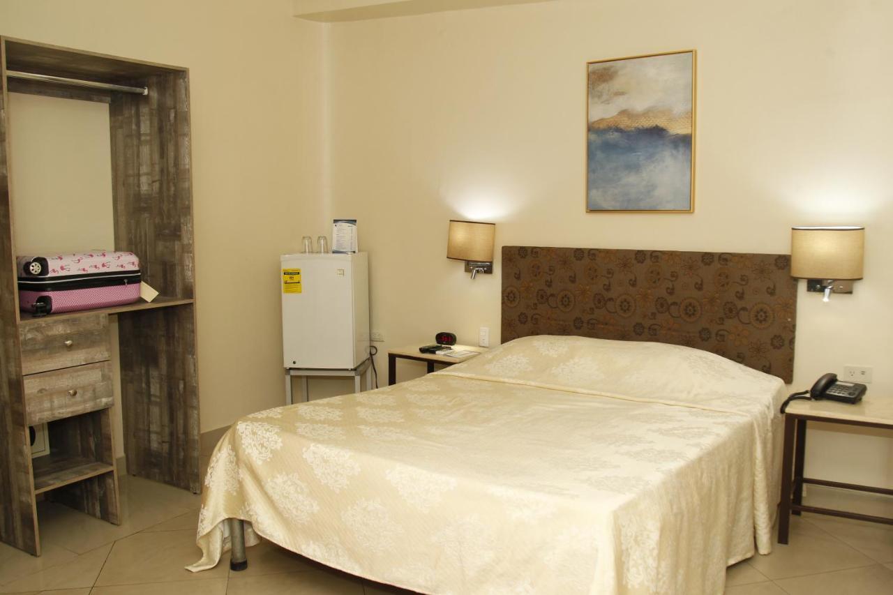 Hotel Varadero Internacional Гуаякиль Экстерьер фото