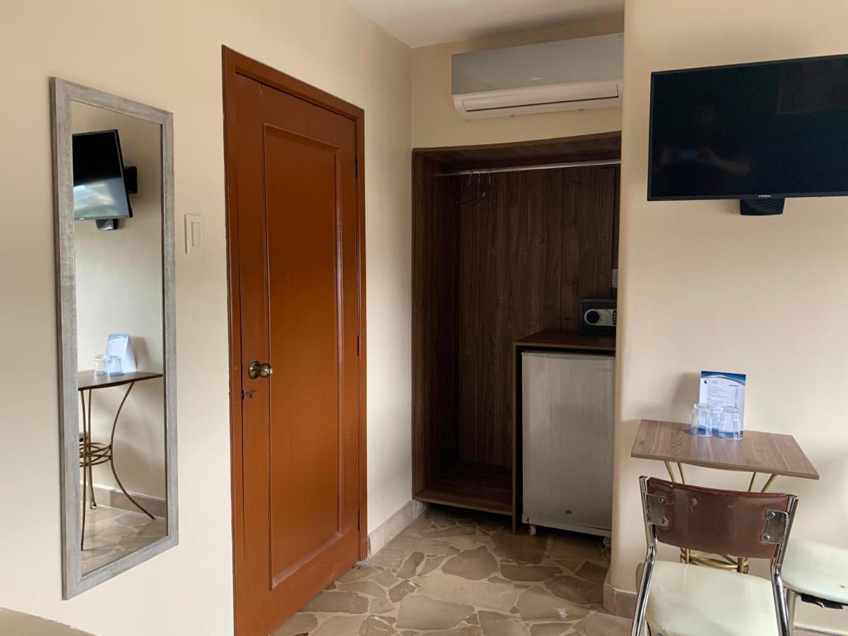 Hotel Varadero Internacional Гуаякиль Экстерьер фото